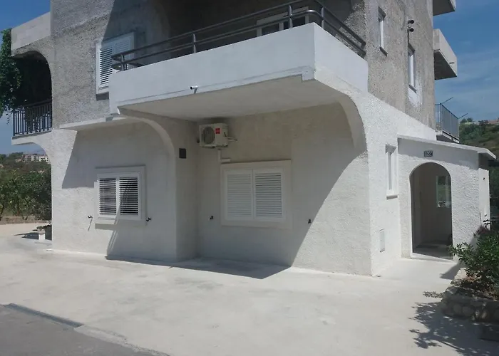 Apartamento Family Friendly With A Swimming Pool - 14203