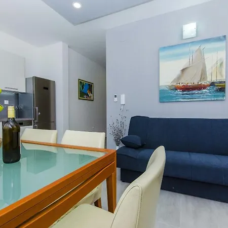 Family Friendly With A Swimming Pool - 14203 Appartamento *